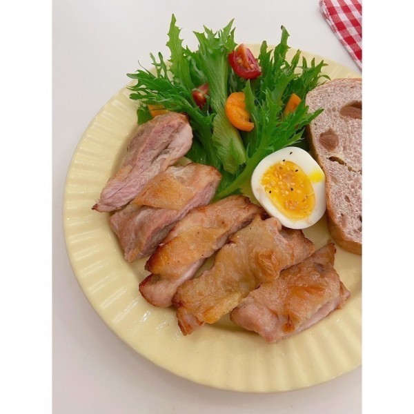 真空包蒜味無骨裹漿冷凍雞腿排（約4片，480g）已投保產品責任險一千萬!